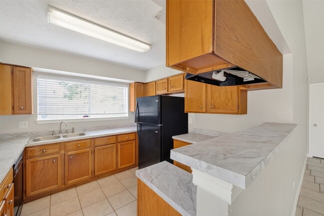 Photo - 10506 Ivy Oaks Ln