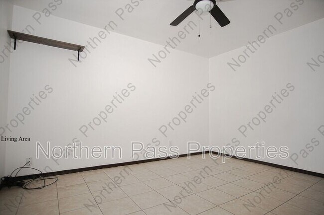 Photo - 8489 Roseway Dr Unidad A