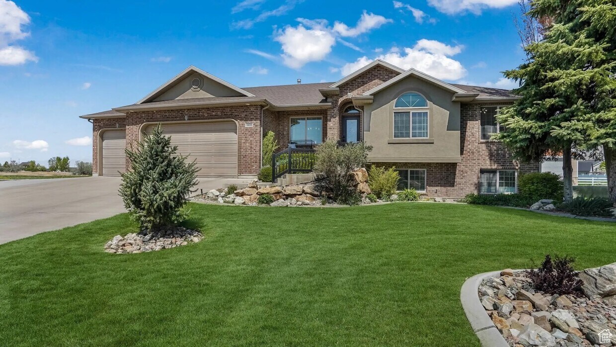 Photo - 1418 W 475 S (Farmington, UT)
