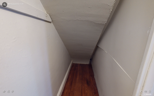 Building Photo - 13 Pleasant St Rental