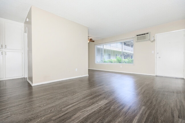 Saddleback Pines Apartment Homes