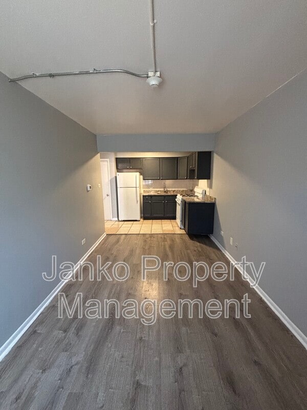 Photo - 3351 Commercial Ave Unit 9