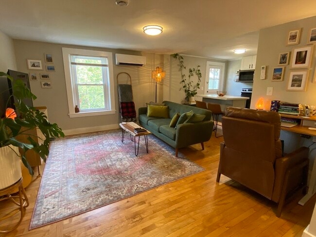 Photo - 13 Pleasant St Unit 2