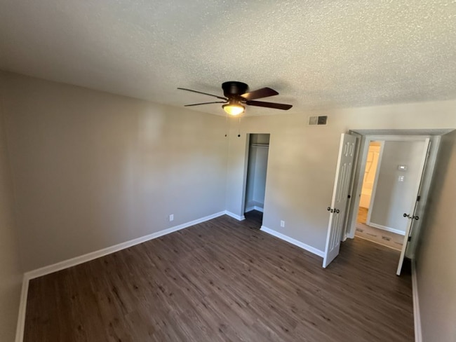 Photo - 324 Block St Unidad R