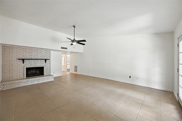 Photo - 1827 Paxton Dr
