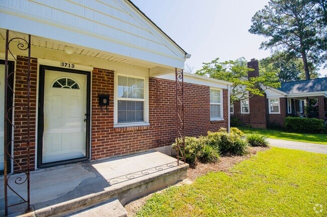 Building Photo - Charming 2-Bedroom Duplex in Rosewood – Av... Rental