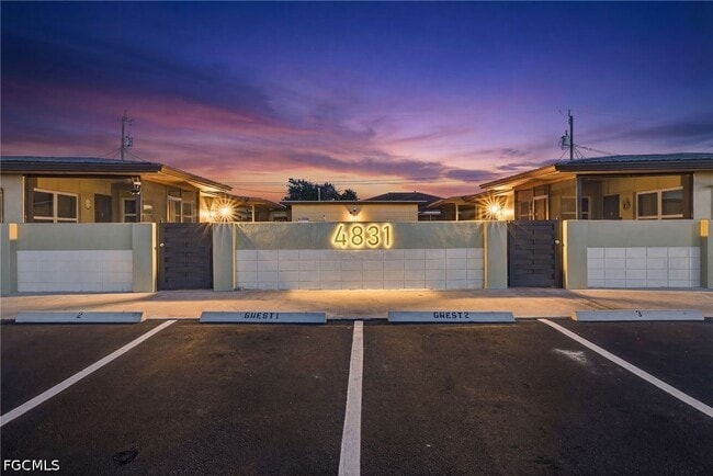 Photo - 4831 Tudor Dr