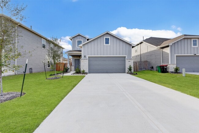 Photo - 25821 Hedgerow Dr