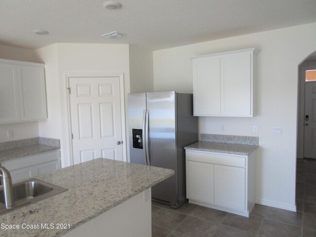 Photo - 3635 Peony Ct SE