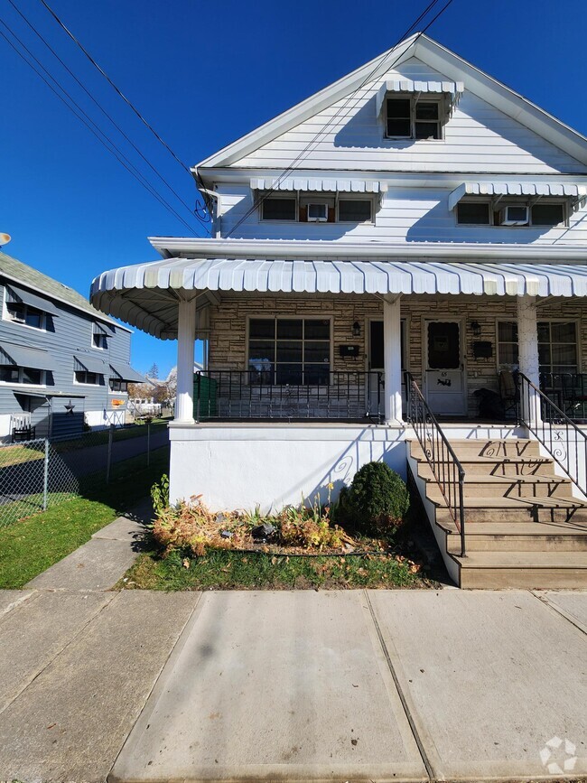 Building Photo - 67 Pulaski St Rental