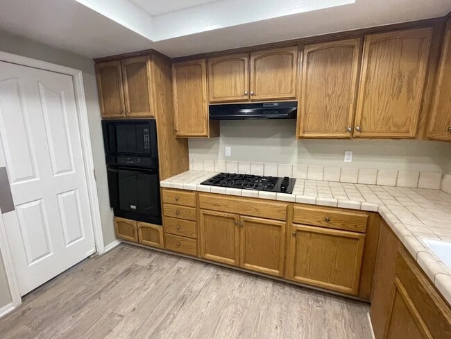 Photo - 5028 W Avenue M