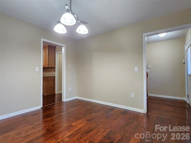Photo - 417 Wintergreen Ct