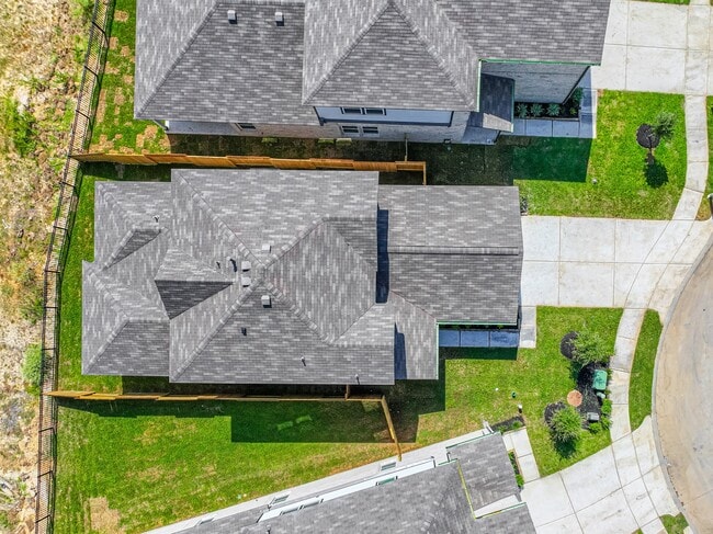 7762 Bergamot Cir
