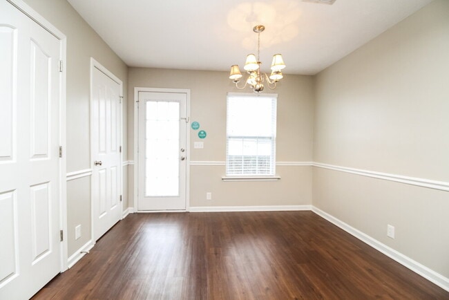 Photo - 9220 Thomason Trail