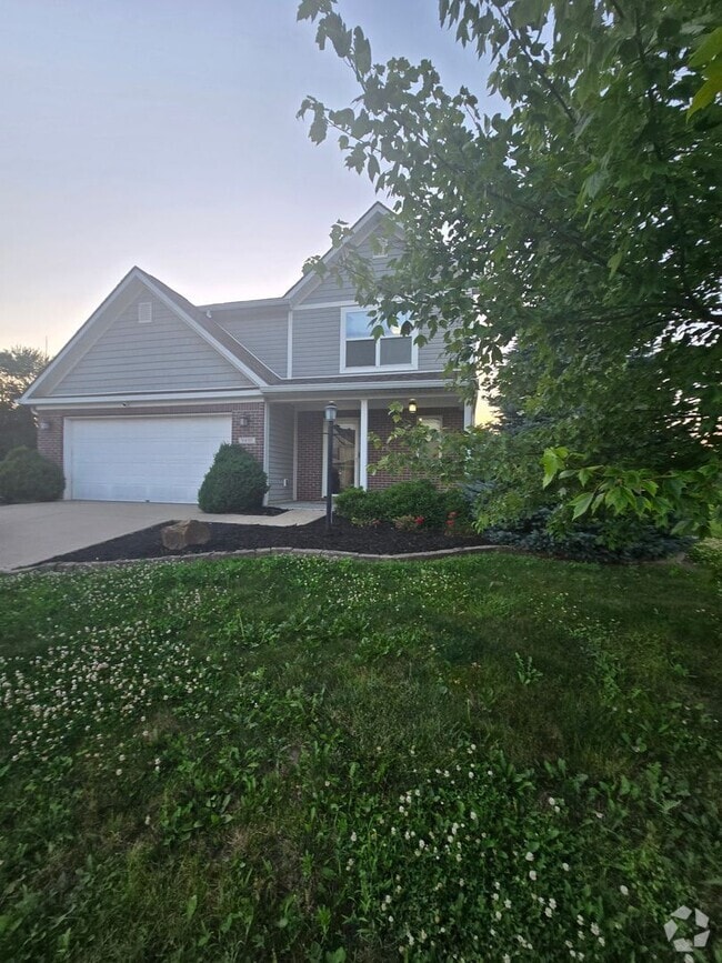 Building Photo - Eastside Four Bedroom Home located near So...