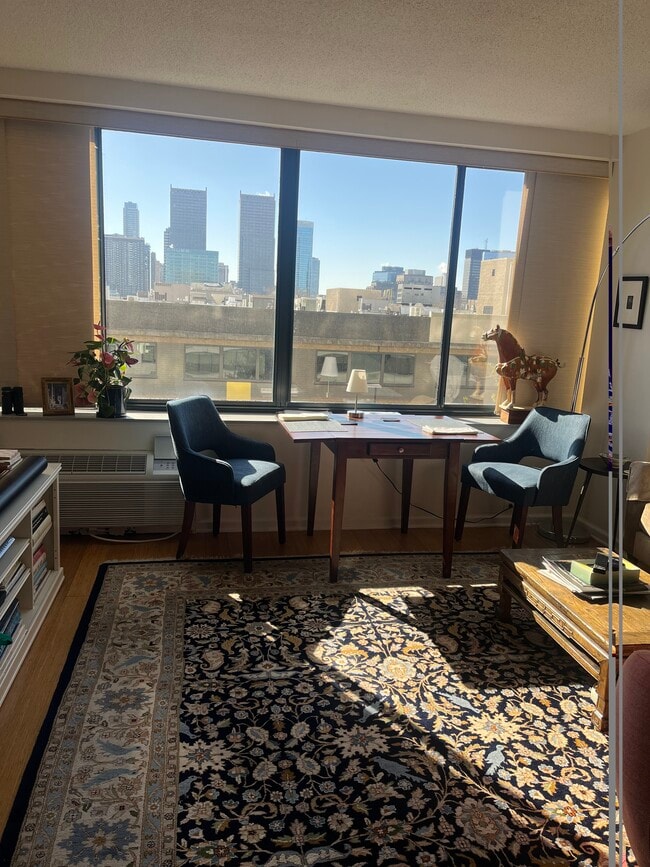 Skyline VIEW - 2001 Hamilton St Unit 504