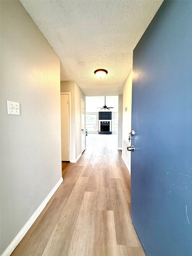 Photo - 12071 Plumbrook Dr