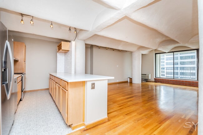 Photo - 345 N Canal St Unit 1307