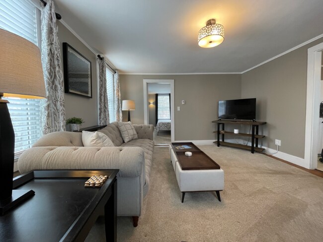 Photo - 1 Norwood Ave Unit B