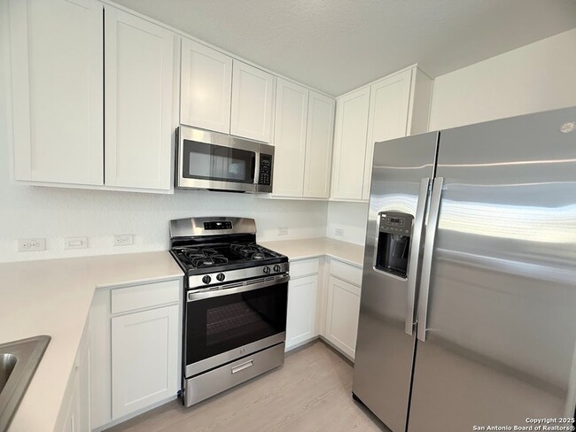 Photo - 232 Ottawa Wy