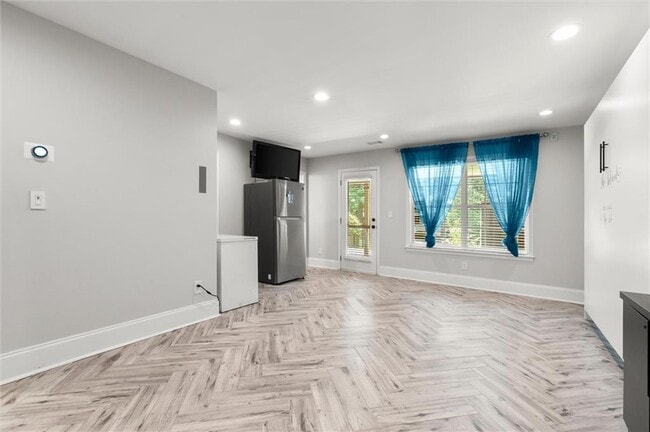 5583 Julian Pl