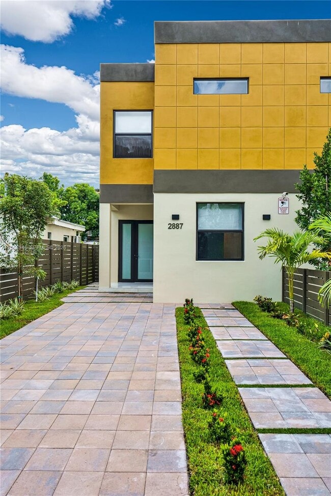 Photo - 2887 SW 33rd Ave