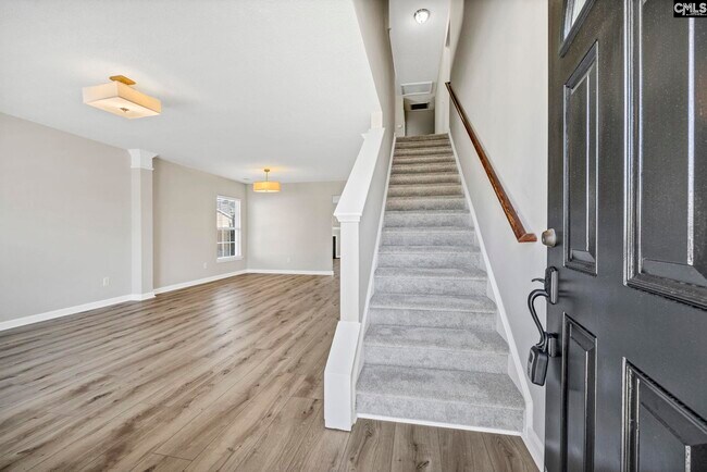 Photo - 153 Pennsylvania Ct