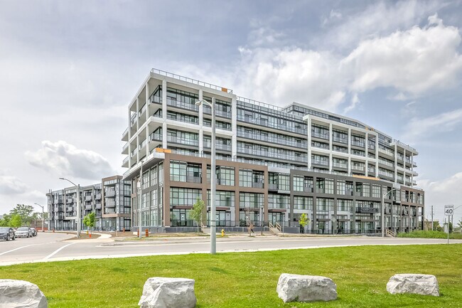 Photo - 60 George Butchart Dr Unité 512