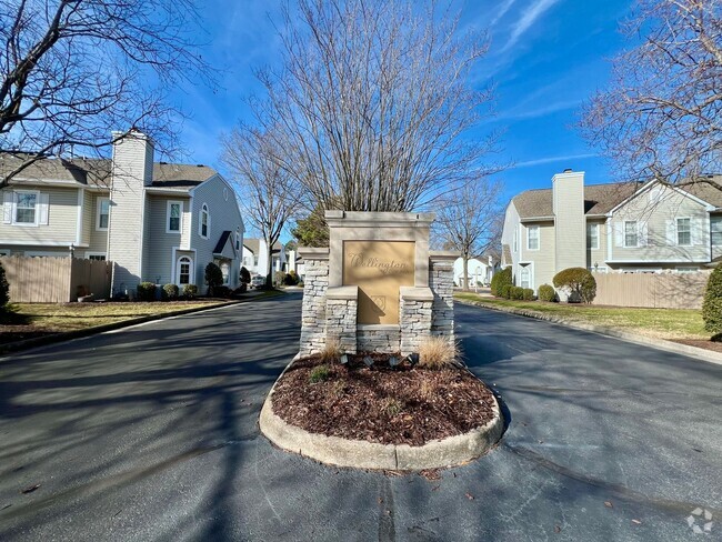 Building Photo - Two bedroom home in the heart of Ocean Lakes