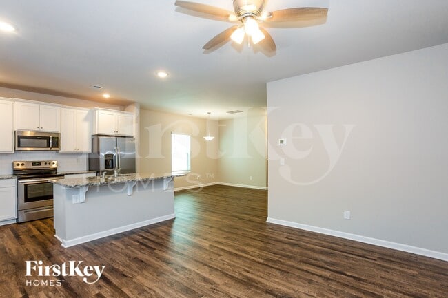 Photo - 10724 Rivergate Dr NW