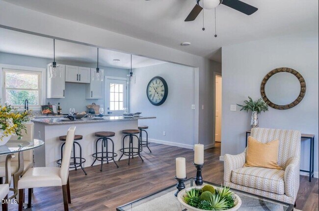 Photo - 2204 Emerson Pl