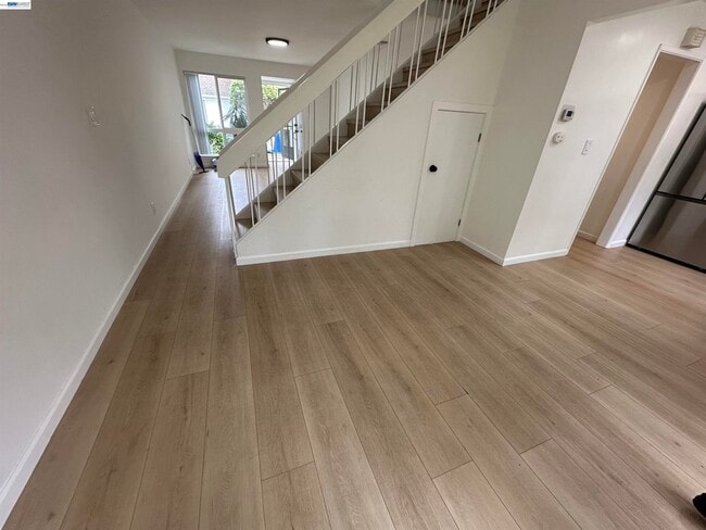 Photo - 157 El Dorado Common