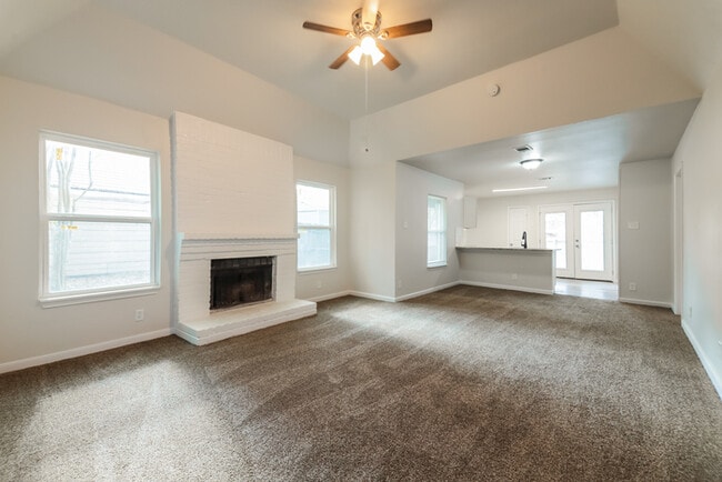 Photo - 2709 Lexington St