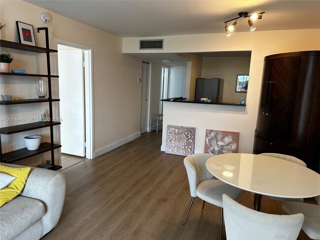 Photo - 2821 N Miami Beach Blvd Unit 4E