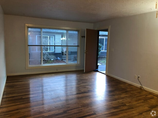 Building Photo - 5422 N Montana Ave Rental