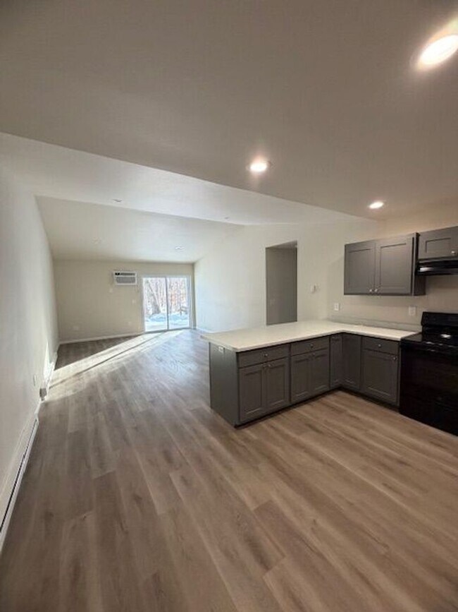 Photo - 8339/8341 3rd St