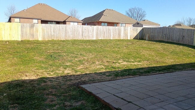 Photo - 905 SW Loudon Dr