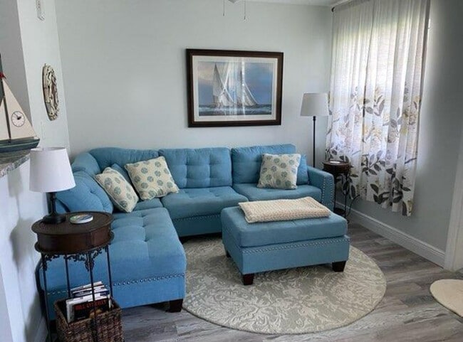 Photo - 97 Spring Lake Dr Unidad 204 Rental