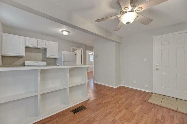 Photo - 2712 Whitis Ave