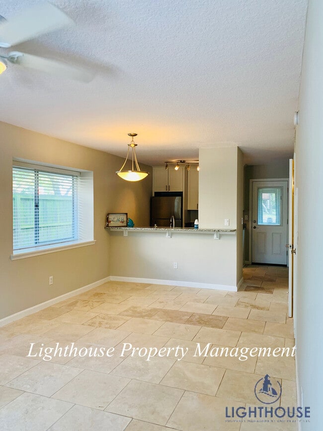 Walk To The Beach From This Beautiful Updated Townhome