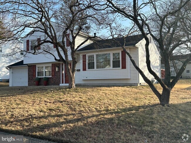 Building Photo - 748 Joseph Ave Rental