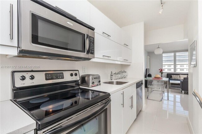 Photo - 100 Lincoln Rd Unit 806