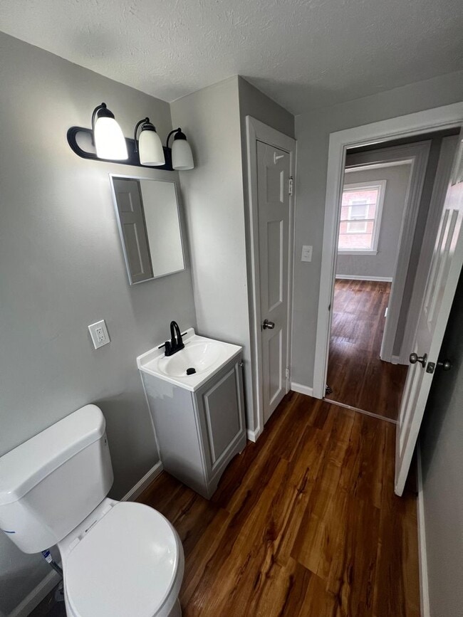 Photo - 525 E 222nd St Unit 2