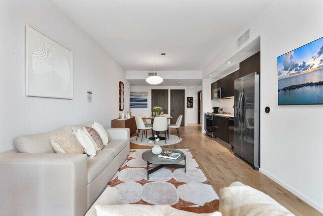 Photo - 398 NE 5th St Unidad ID1240681P