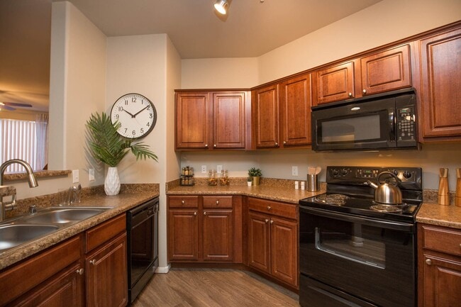 The Signature 575 SQFT 1 Bed 1 Bath