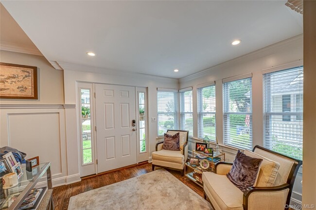 Photo - 15 Fairview St