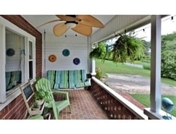 Covered porch in front - 918 Harding Ave Unit A