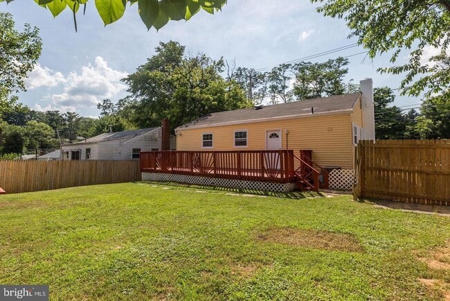 Building Photo - 626 Monroe St Rental