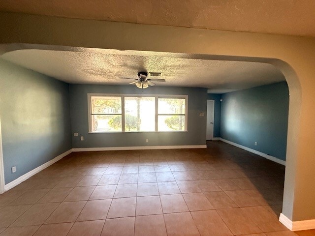 Photo - 209 Lamar Dr