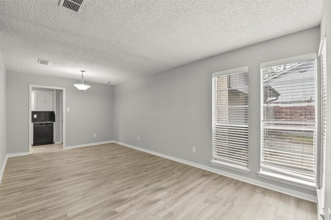 Photo - 16310 Cavendish Dr